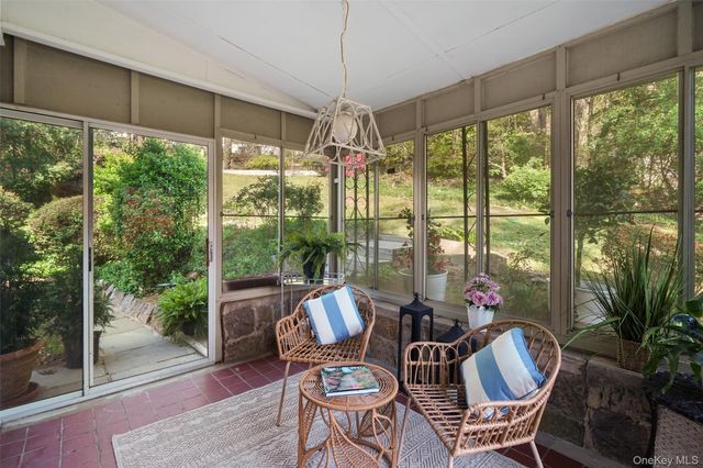 2 Rockledge Road, Bronxville, NY 10708