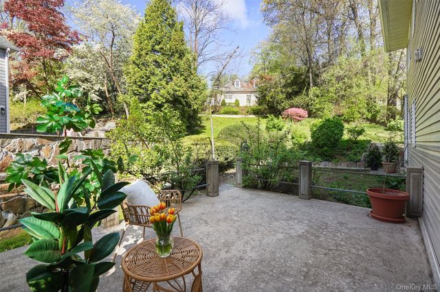 2 Rockledge Road, Bronxville, NY 10708