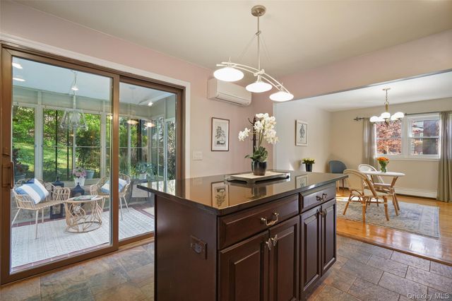 2 Rockledge Road, Bronxville, NY 10708
