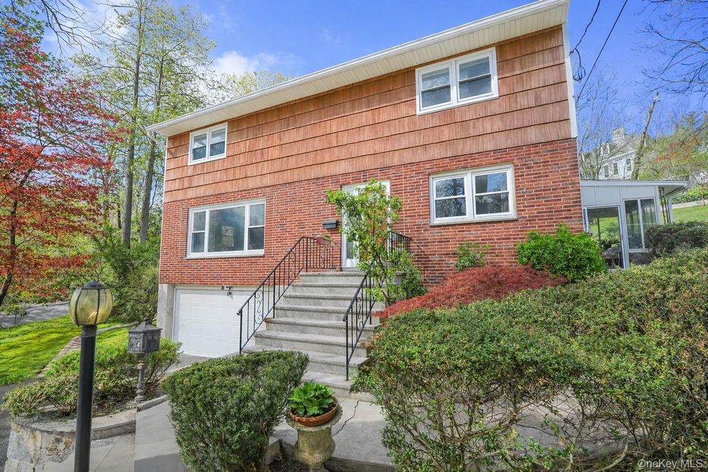 2 Rockledge Road, Bronxville, NY 10708