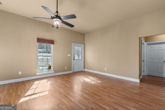 200 Bradley Road, Jackson, GA 30233