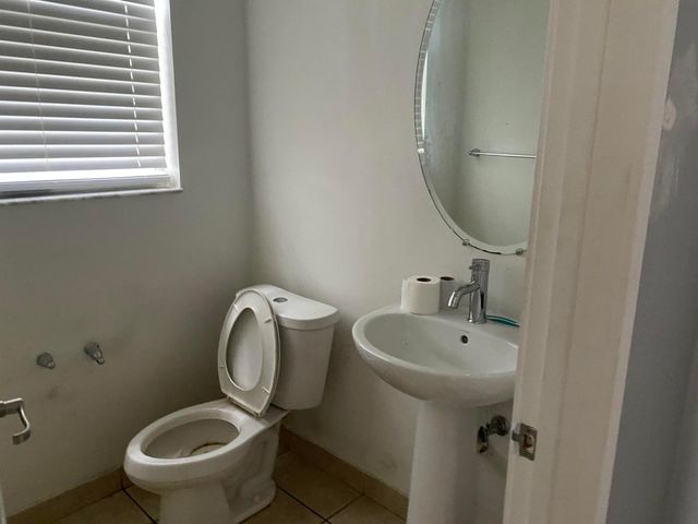 4407 NW 48th Terrace, Tamarac, FL 33319