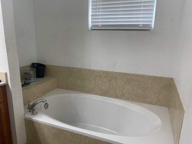 4407 NW 48th Terrace, Tamarac, FL 33319