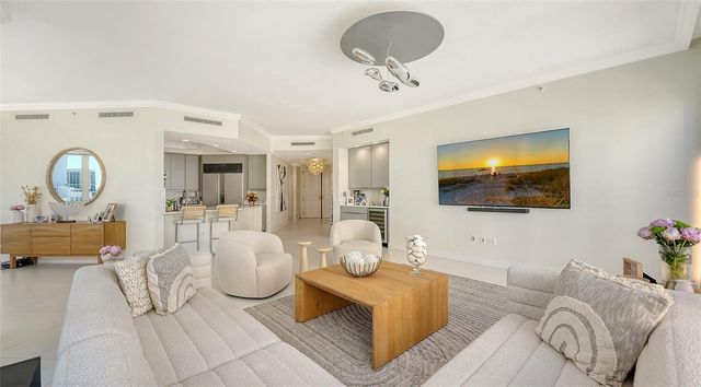 35 WATERGATE DRIVE 806, Sarasota, FL 34236