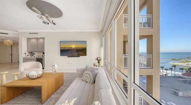 35 WATERGATE DRIVE 806, Sarasota, FL 34236