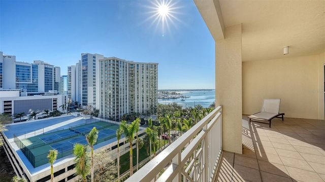 35 WATERGATE DRIVE 806, Sarasota, FL 34236