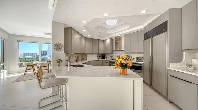 35 WATERGATE DRIVE 806, Sarasota, FL 34236