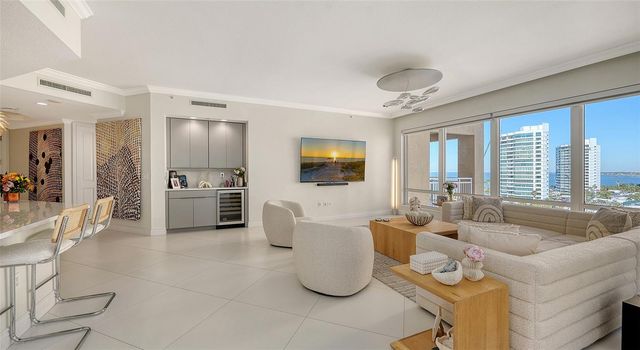 35 WATERGATE DRIVE 806, Sarasota, FL 34236