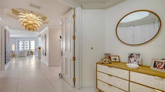 35 WATERGATE DRIVE 806, Sarasota, FL 34236