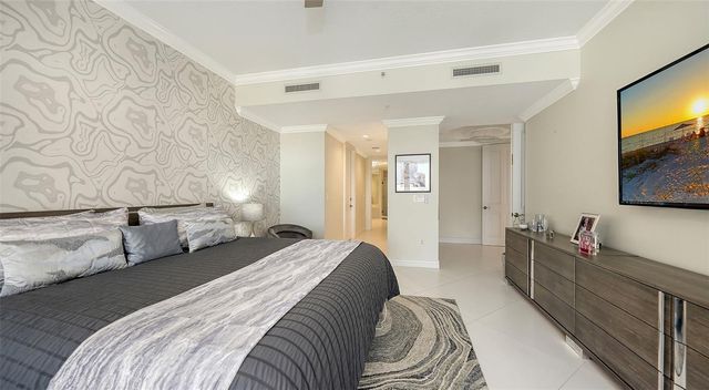 35 WATERGATE DRIVE 806, Sarasota, FL 34236