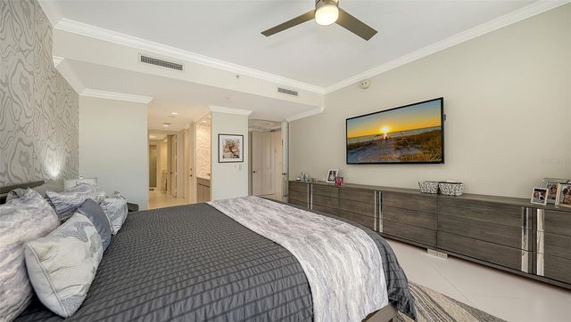 35 WATERGATE DRIVE 806, Sarasota, FL 34236