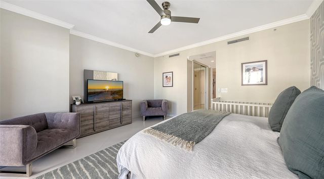 35 WATERGATE DRIVE 806, Sarasota, FL 34236