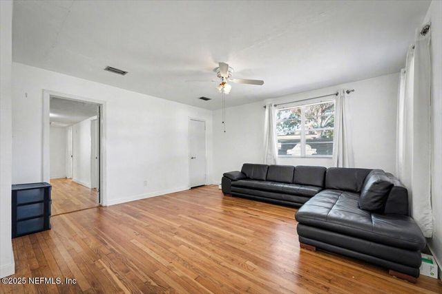 5240 ROYCE Avenue, Jacksonville, FL 32205