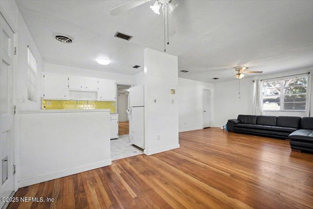 5240 ROYCE Avenue, Jacksonville, FL 32205