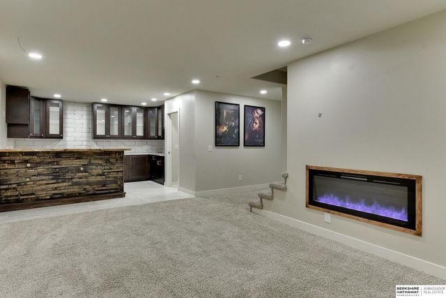 18337 Polk Street, Omaha, NE 68135