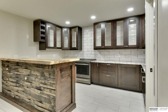 18337 Polk Street, Omaha, NE 68135