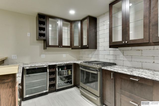 18337 Polk Street, Omaha, NE 68135