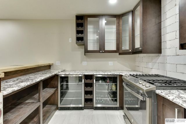 18337 Polk Street, Omaha, NE 68135