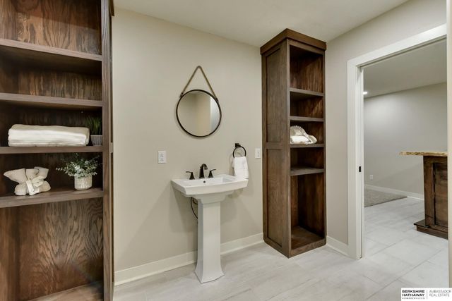 18337 Polk Street, Omaha, NE 68135