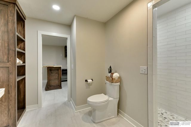 18337 Polk Street, Omaha, NE 68135