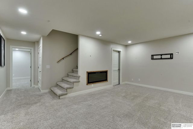 18337 Polk Street, Omaha, NE 68135