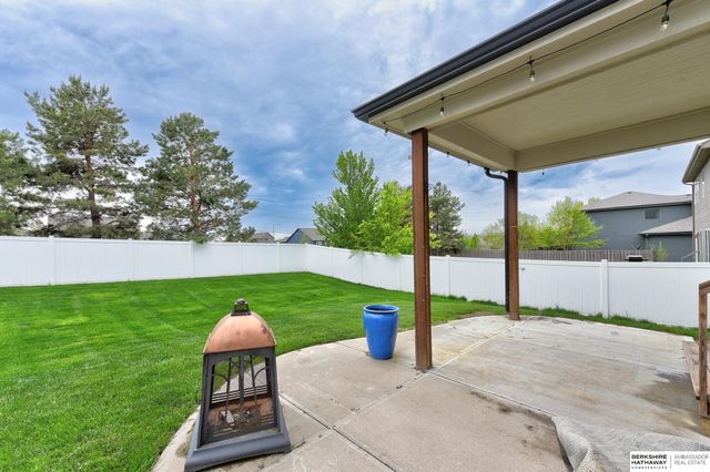 18337 Polk Street, Omaha, NE 68135