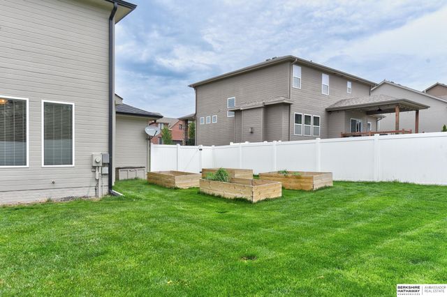 18337 Polk Street, Omaha, NE 68135