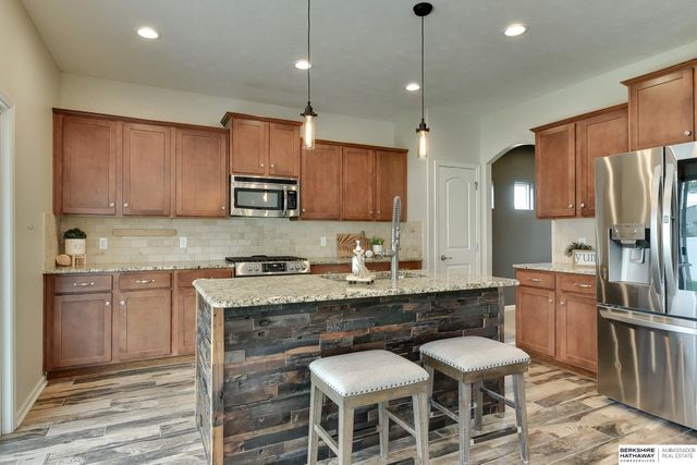 18337 Polk Street, Omaha, NE 68135