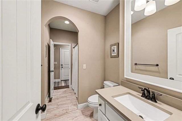 8554 Barstow Street, Lenexa, KS 66219