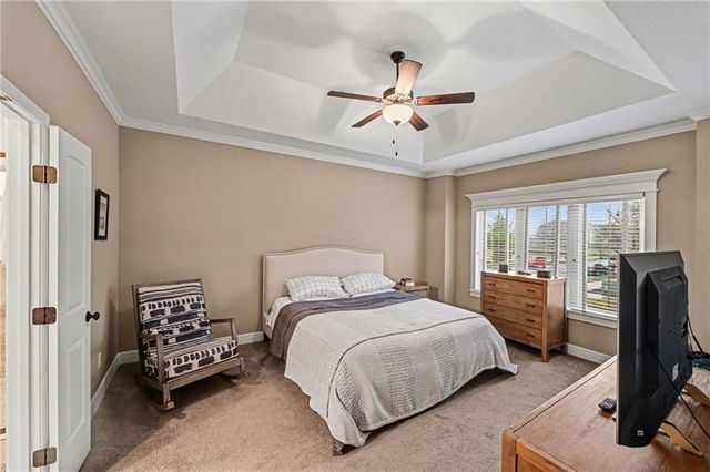 8554 Barstow Street, Lenexa, KS 66219