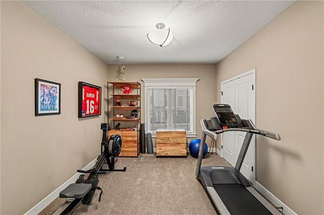 8554 Barstow Street, Lenexa, KS 66219