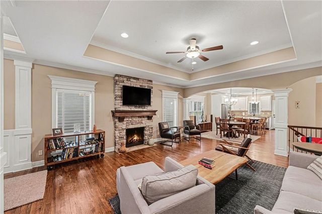 8554 Barstow Street, Lenexa, KS 66219