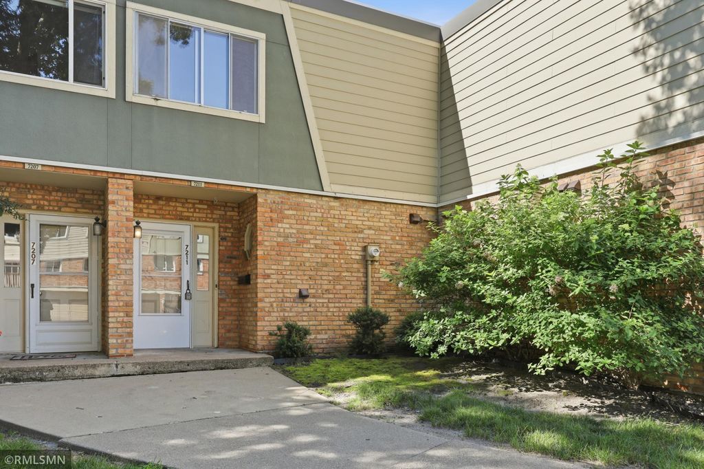 7211 W Franklin Avenue, Saint Louis Park, MN 55426 — exterior