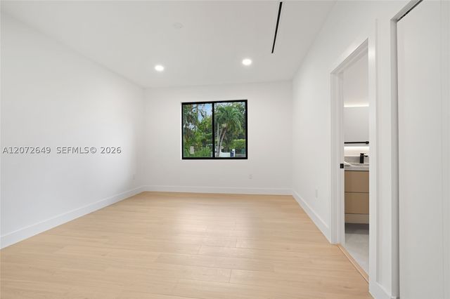 11901 SW 45th St, Miami, FL 33175
