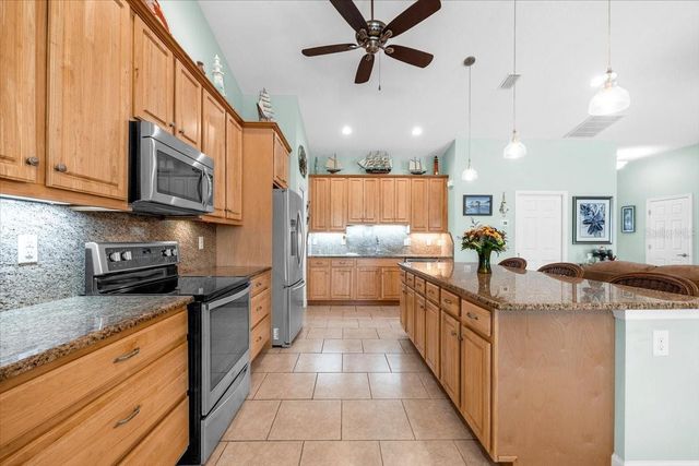 519 W CASHEW, Punta Gorda, FL 33955