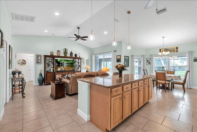519 W CASHEW, Punta Gorda, FL 33955