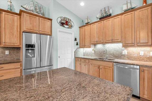 519 W CASHEW, Punta Gorda, FL 33955