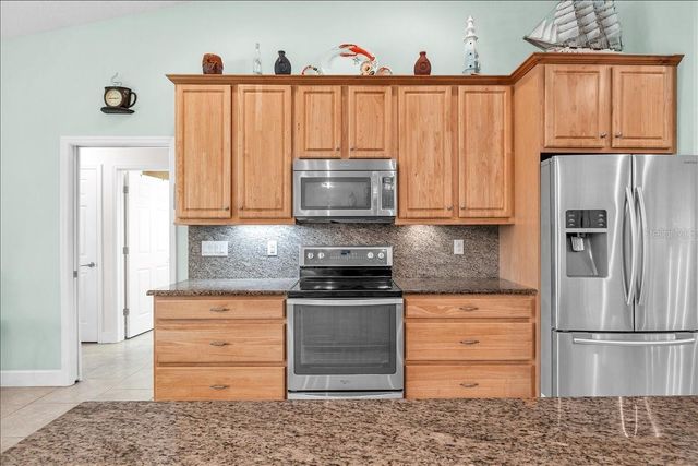 519 W CASHEW, Punta Gorda, FL 33955