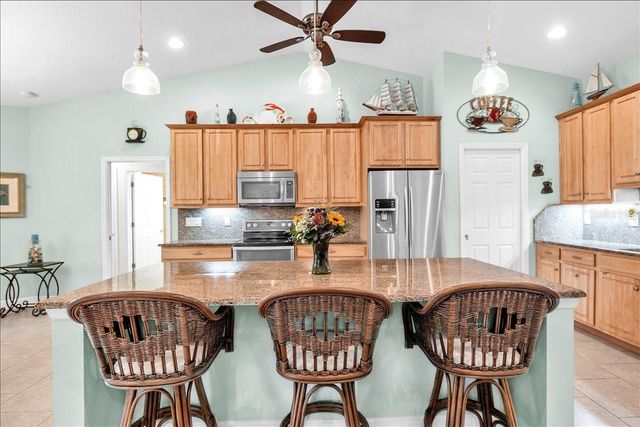 519 W CASHEW, Punta Gorda, FL 33955