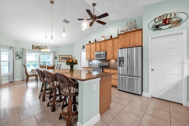 519 W CASHEW, Punta Gorda, FL 33955