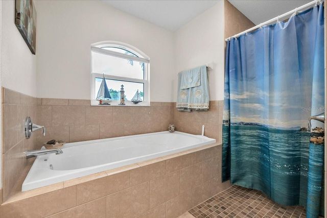 519 W CASHEW, Punta Gorda, FL 33955