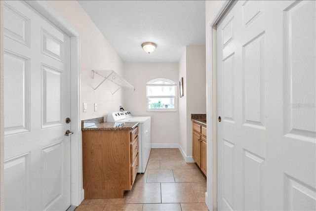 519 W CASHEW, Punta Gorda, FL 33955