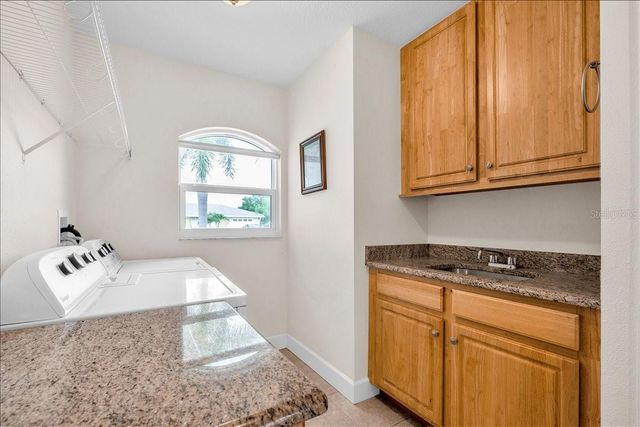 519 W CASHEW, Punta Gorda, FL 33955