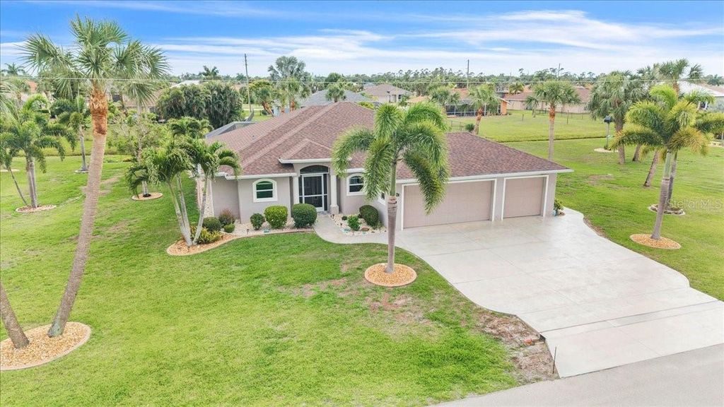 519 W CASHEW, Punta Gorda, FL 33955