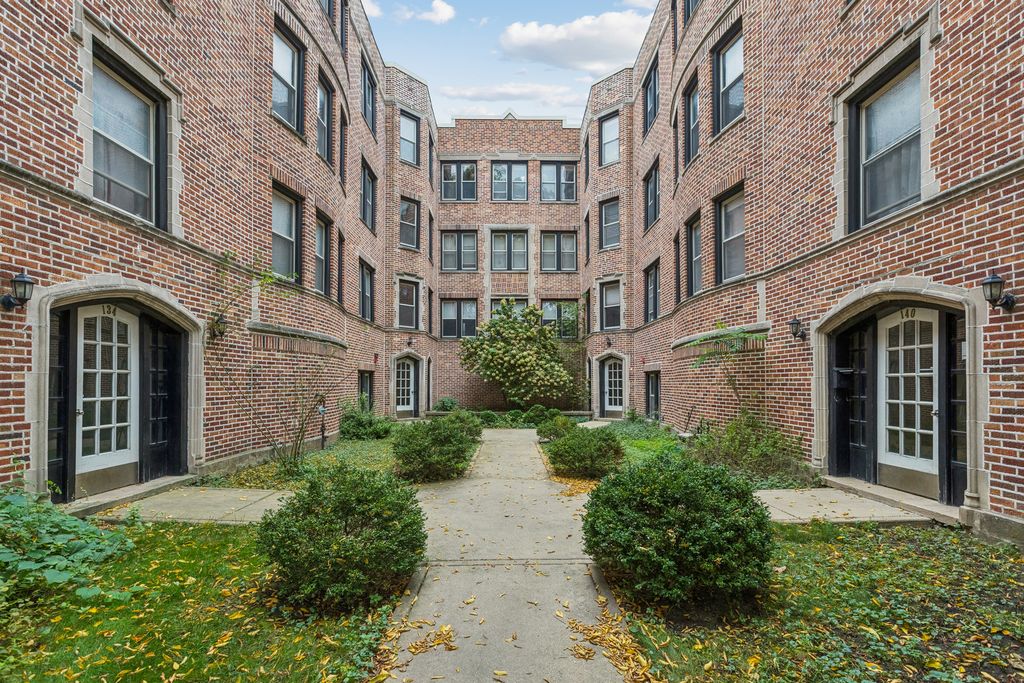 136 Clyde Avenue 2S, Evanston, IL 60202 — exterior