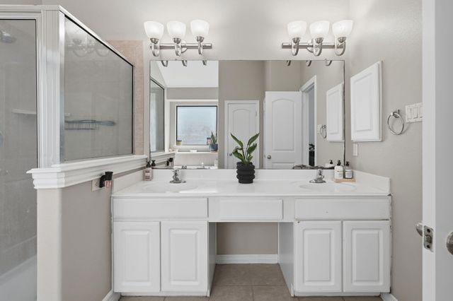 8032 N Tarrytown Crossing Drive, Conroe, TX 77304