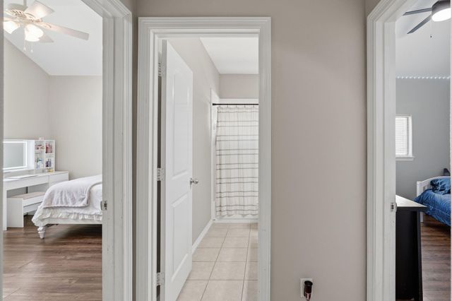 8032 N Tarrytown Crossing Drive, Conroe, TX 77304