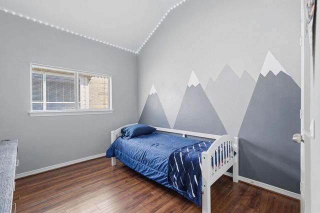 8032 N Tarrytown Crossing Drive, Conroe, TX 77304