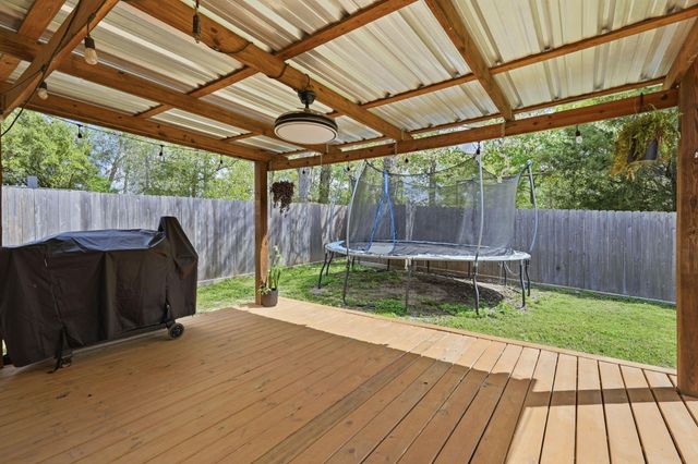 8032 N Tarrytown Crossing Drive, Conroe, TX 77304