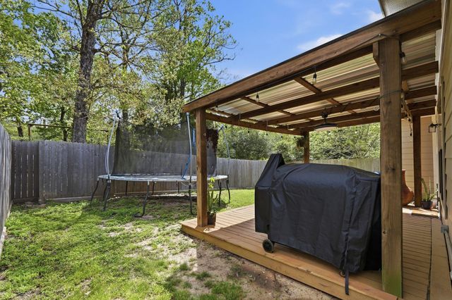 8032 N Tarrytown Crossing Drive, Conroe, TX 77304